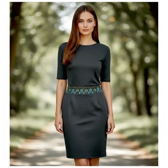 Carlisle Women’s Elegant Wool Gray Skirt w/ Embroidered Waist. Gray. Size 4. - Picture 10 of 11